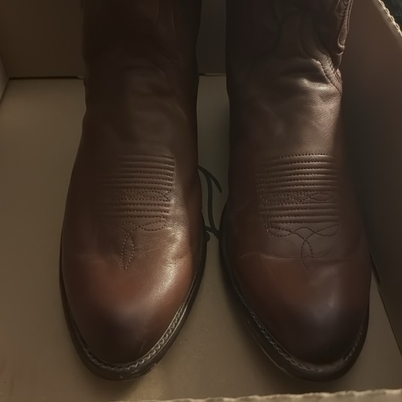 Tecovas HAZELNUT Brown and Accessories - Picture 4 of 12